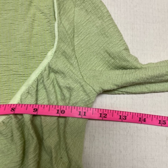 Urban Outfitters XS lime cropped wrap top - Picture 4 of 10